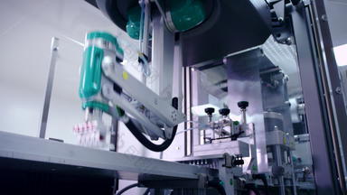 机器人手臂工作自动化生产行现代技术